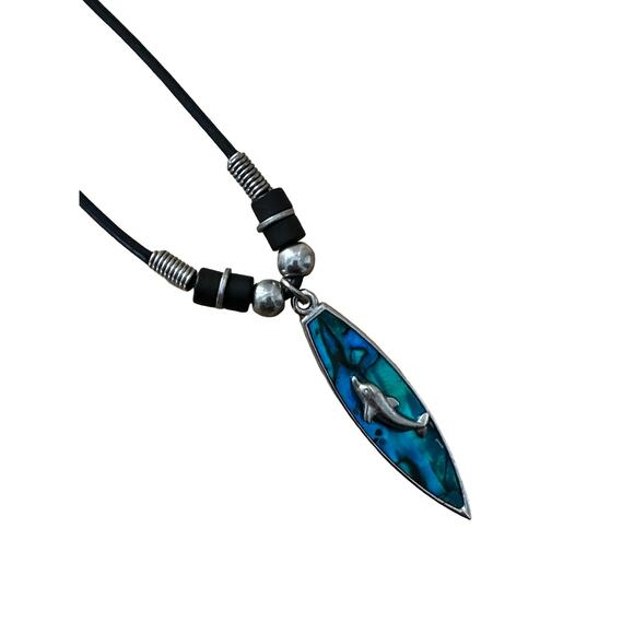 90s Paua Shell Dolphin Pendant Necklace - Picture 3 of 6